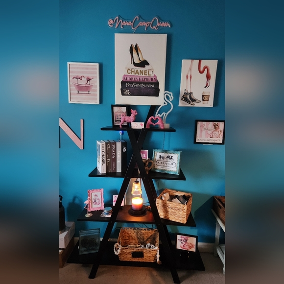 SHOWING NWT and NWOT Clothes. - Picture 5 of 13